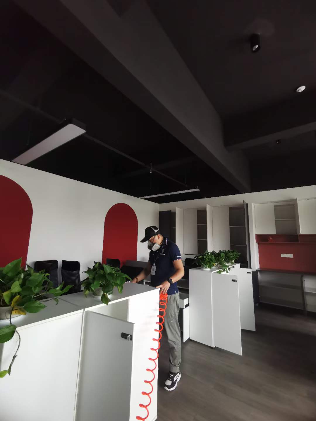 南丹醛博士龙闯电梯总部除甲醛